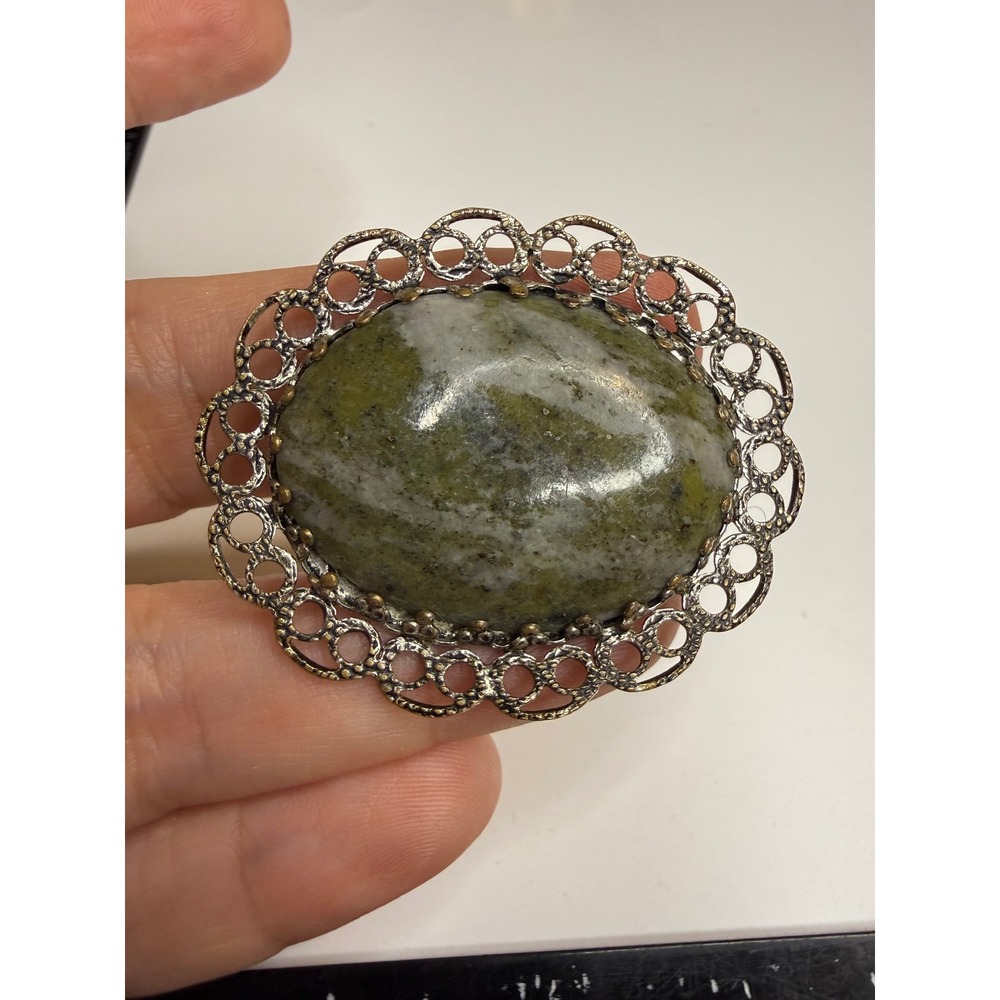 Green Natural Stone Cabochon Filigree Brooch Silver Tone Oval Pin